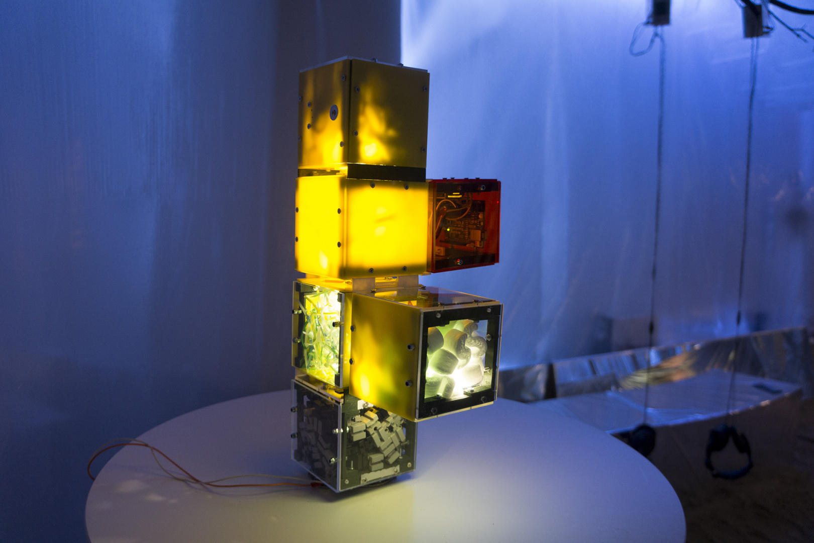 die Wabe - interactive light tower sculpture