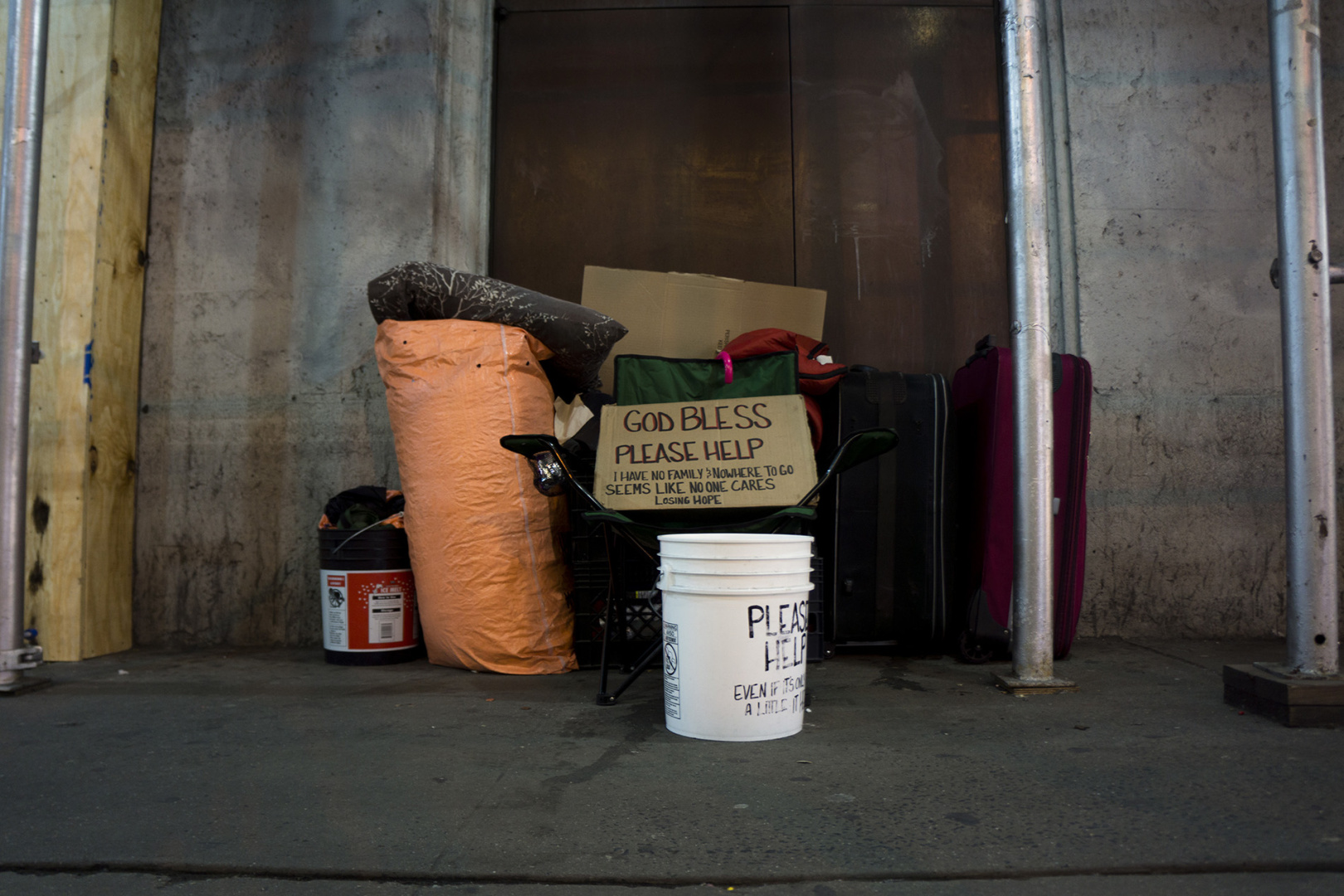 A beggars living place at the streets of New York City