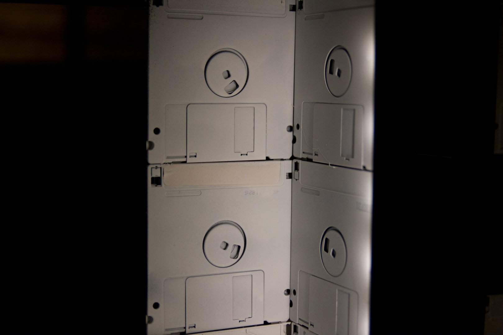 Fill the EmptySpace - interactive 3.5 floppy disk sculpture by artist Dominik Jais