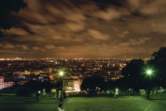 the night in Paris at Montmatre