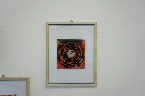 Silk screening on floppy disks - Circles by Dominik Jais