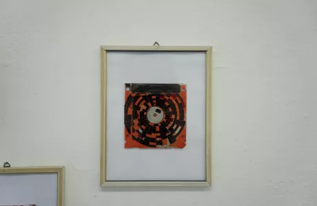 Silk screening on floppy disks - Circles by Dominik Jais